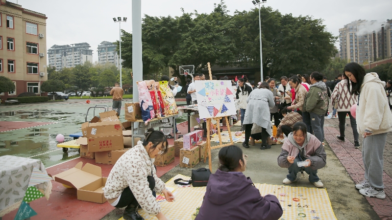 文化周|共享闲置，“集市”行乐，开云在线开展爱心集市公益活动